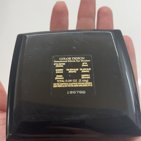 Brand new large 7 eyeshadow pallets with mirror - Picture 7 of 8